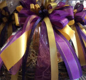 Beautiful Large Gift Basket for Offices, Parties, Homes - for Christmas and Chanukah